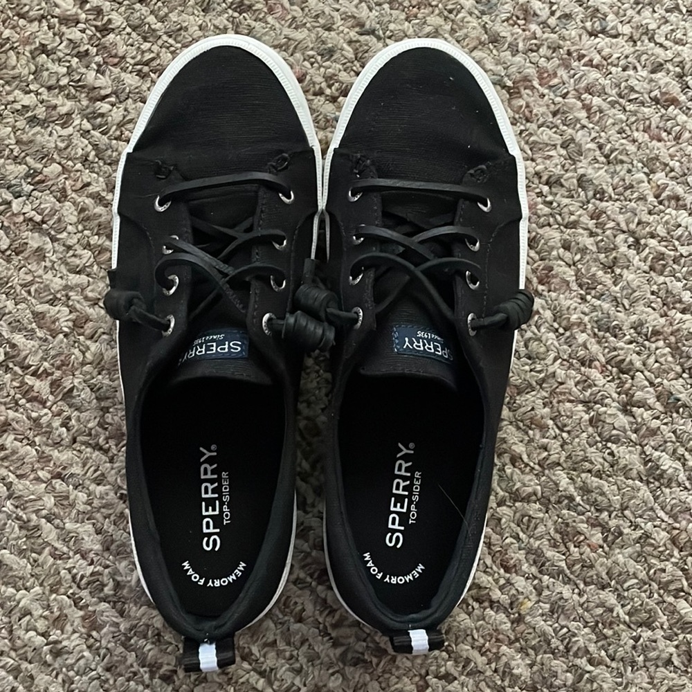 Sperry tennis shoes black sz 7.5